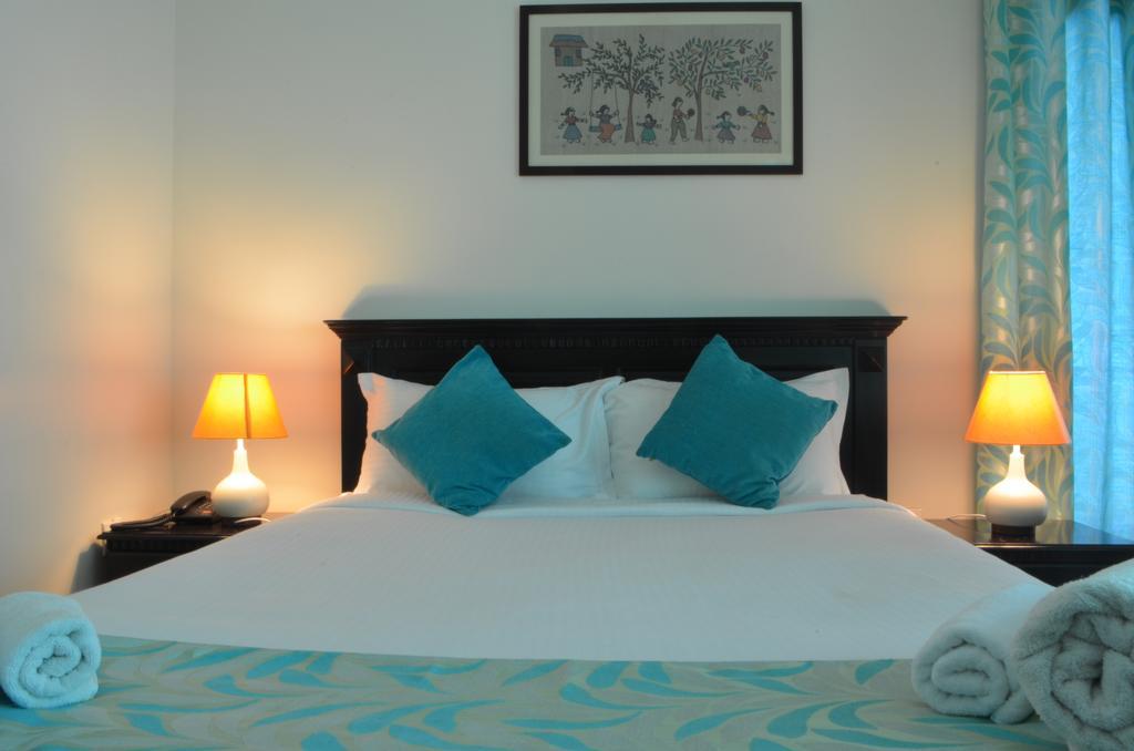 העיר בנגלור Luxtay Suites חדר תמונה
