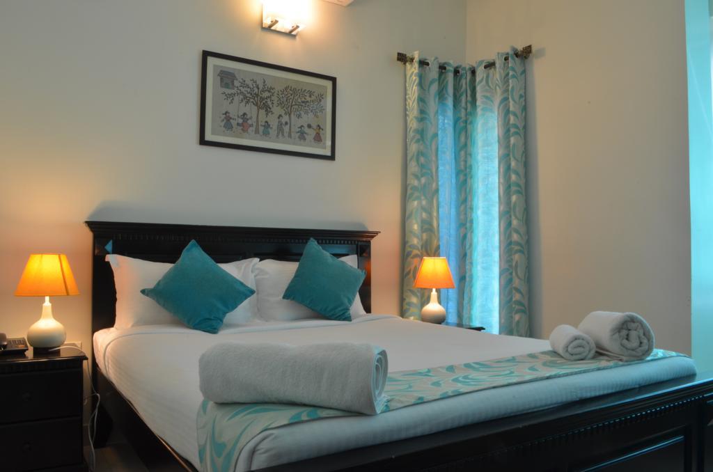 העיר בנגלור Luxtay Suites חדר תמונה