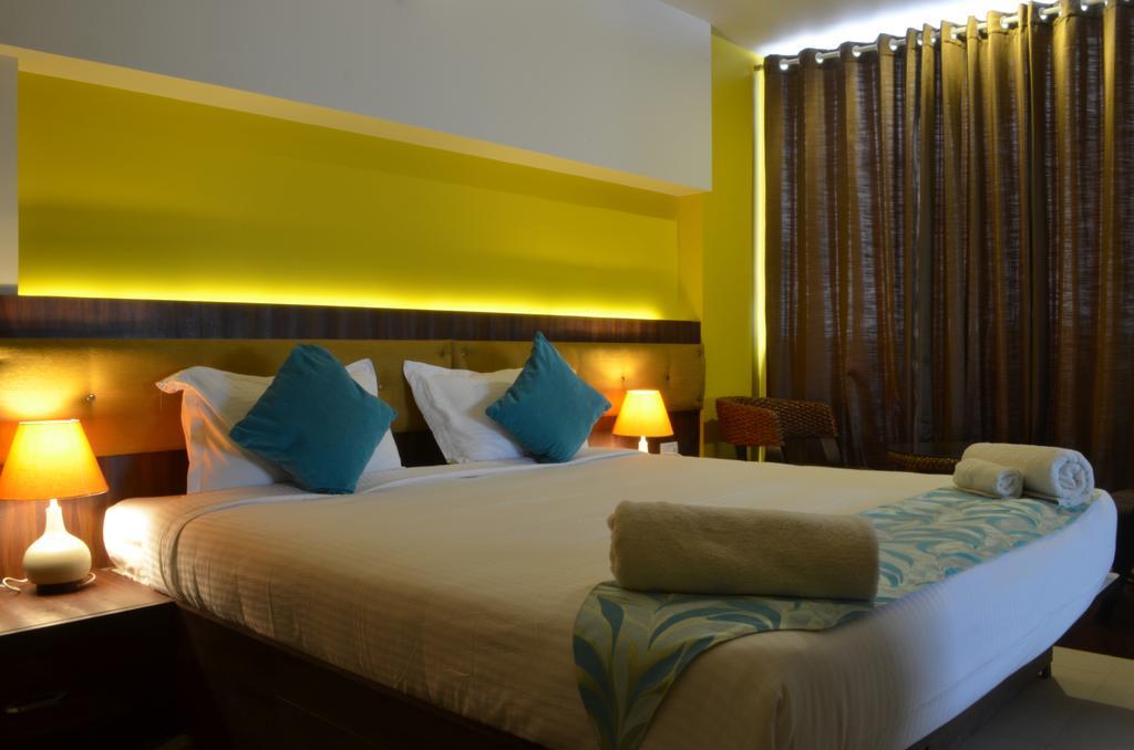 העיר בנגלור Luxtay Suites חדר תמונה